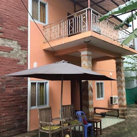 Soutchai Hostel And Tour Company Pakse Exterior foto